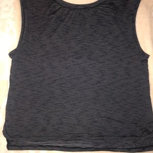 Athletic tank top